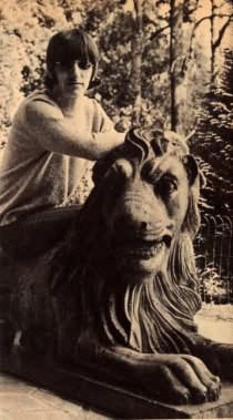 Ringo Starr and a lion
